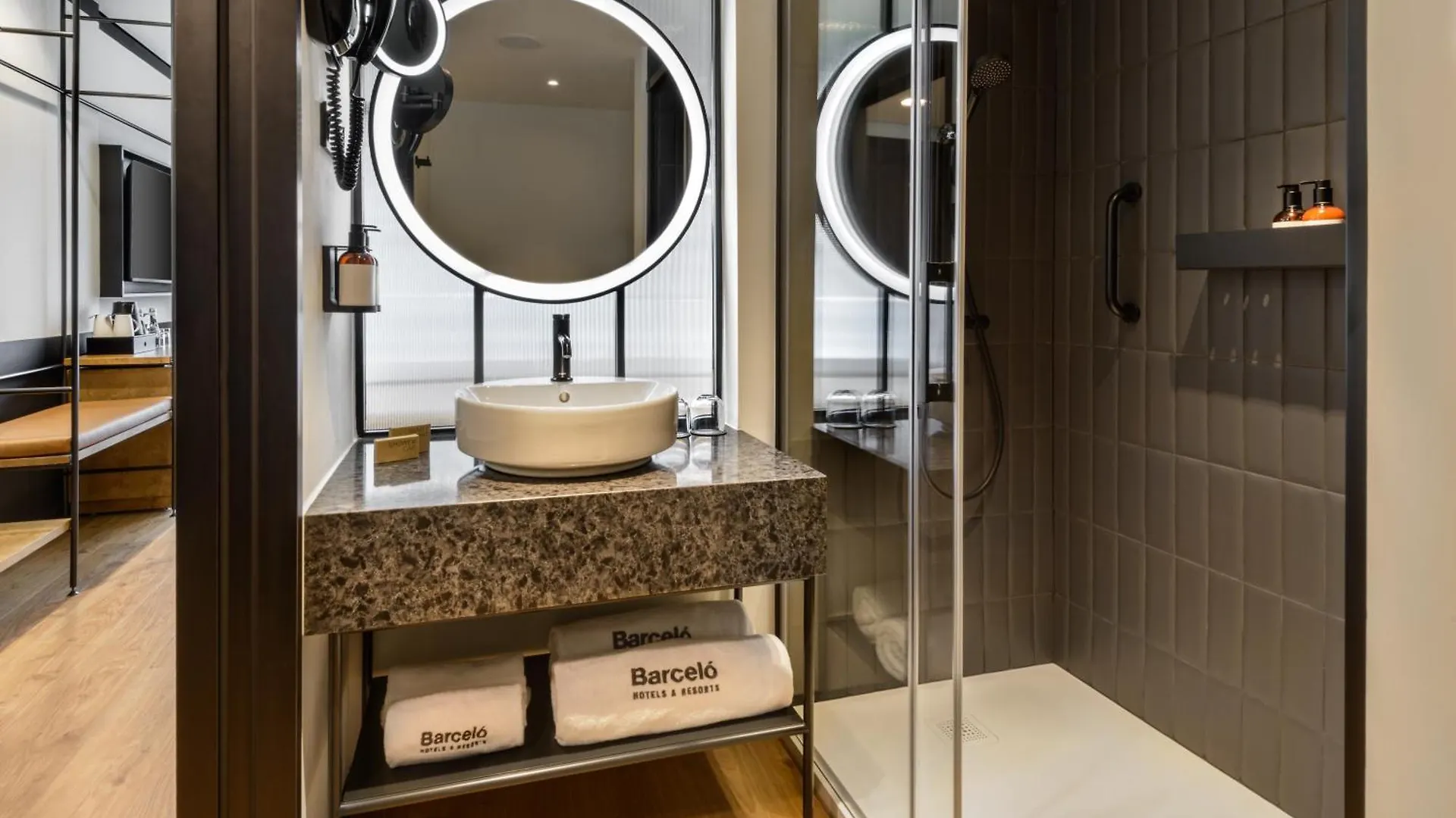 Barcelo Warsaw Powisle Hotel